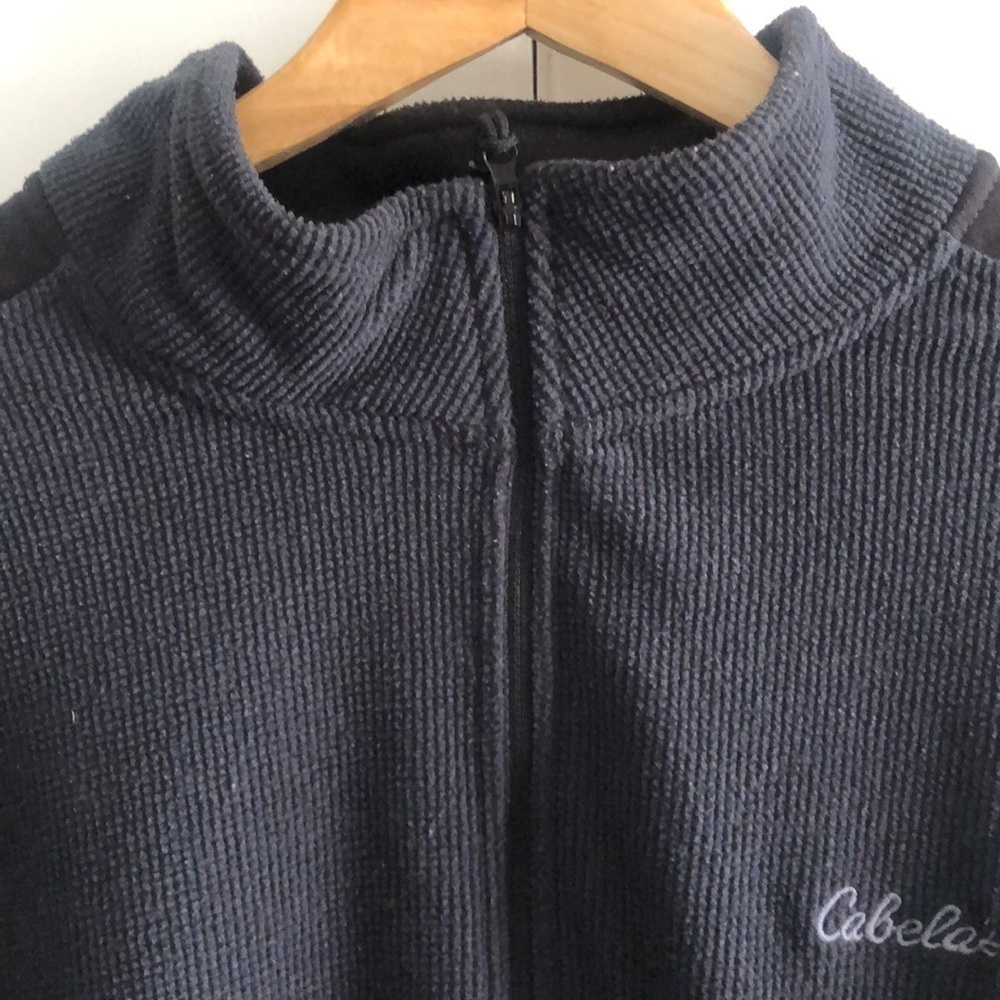 Cabela’s men’s black fleece sweater - Picture 3 of 9